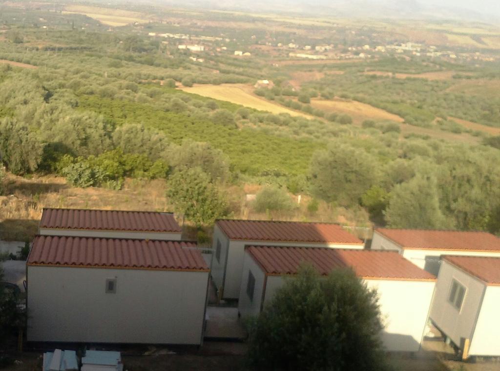 Sivillage Motta SantʼAnastasia Екстериор снимка